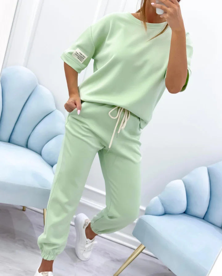 ⏳ Limited time offer! ⏰Women's casual set with a solid top and pants
